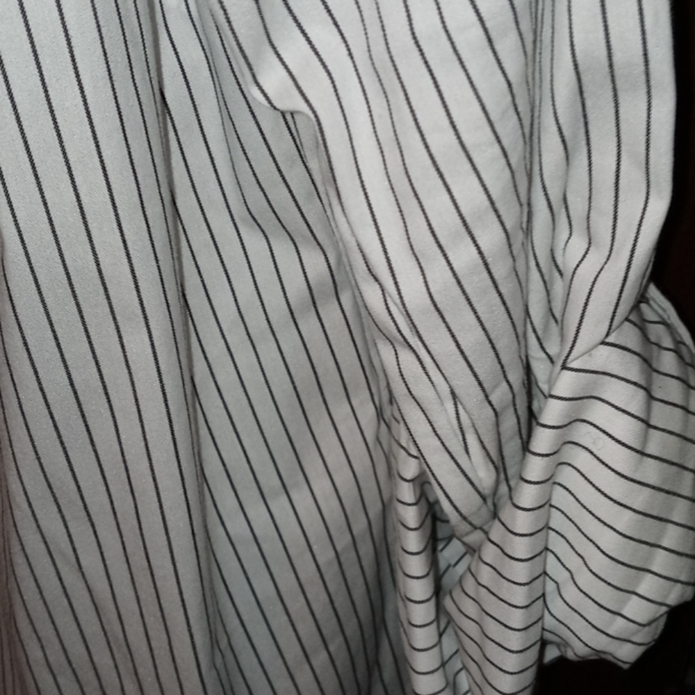 Shirt - Picture 4 of 5
